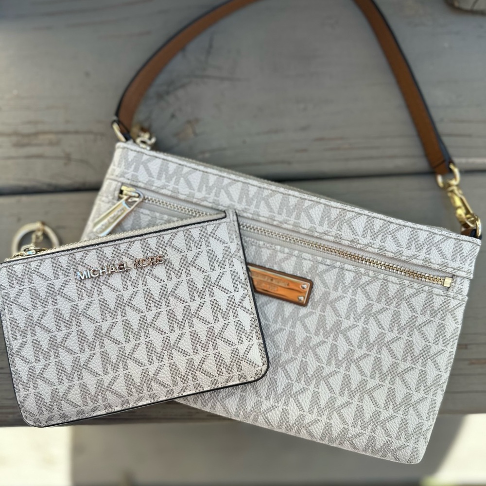Michael Kors White and Tan Signature Clutch Set